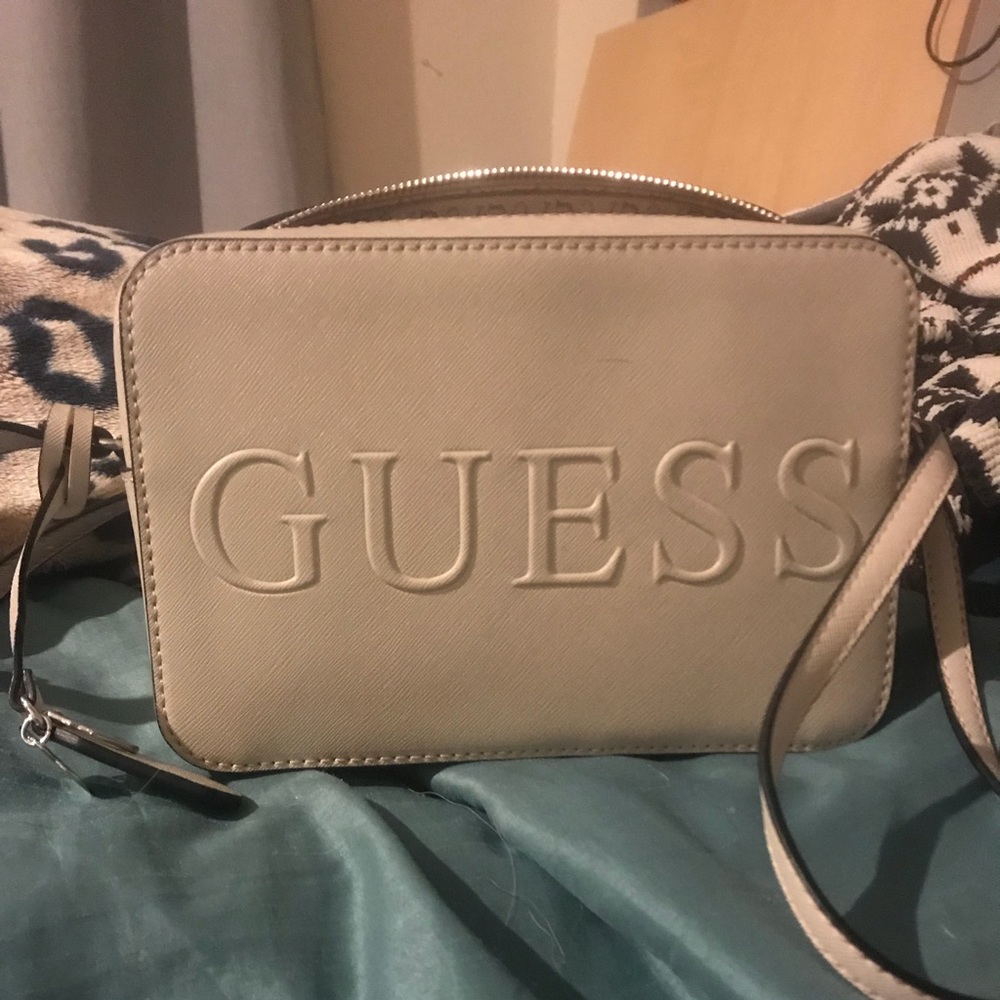 Guess purse